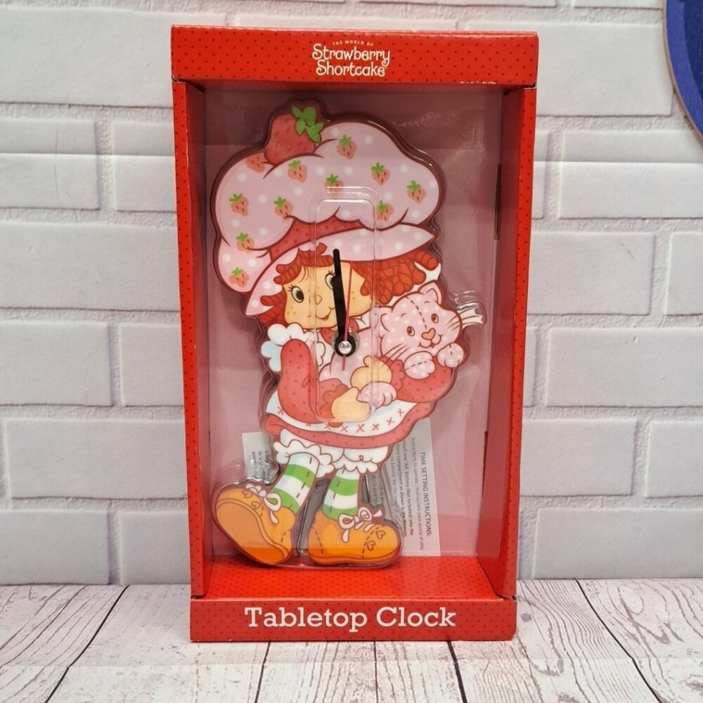 Strawberry Shortcake 9" Analog Display Battery Operated Tabletop‎ Clock